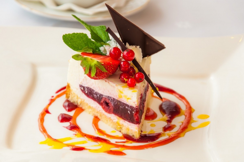 boulangerie-GONFARON-min_the_cake_dessert_eating_bun_colorful_sweet_dish_taste_cake_with_cream-941034